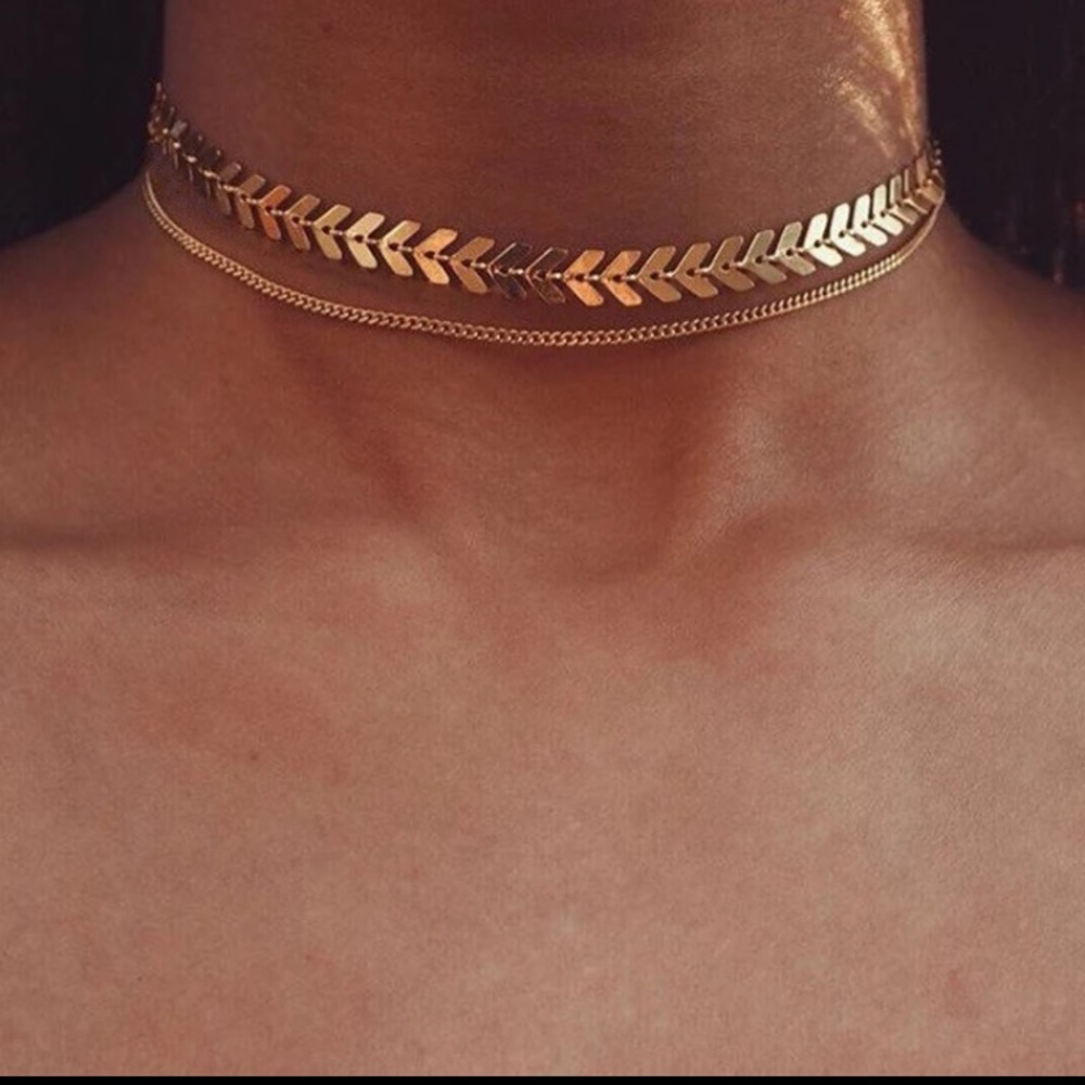2/$10 💕 Chevron Arrow Choker Necklace - Gold